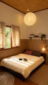 Shinki - a small house nestled in the middle of the city