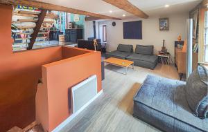 Stunning Home In Cessenon Sur Orb