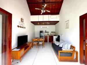 Villa Alam Mesari - 2BR Pool Villa Near Melasti Beach
