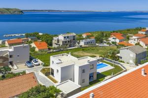 Villa Charlotta, sea view , pool, near beach