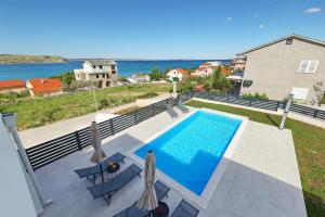 Villa Charlotta, sea view , pool, near beach