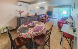 1 Bedroom Stunning Apartment In Loupian