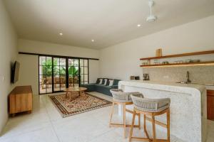 Mengalung Villa