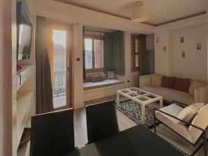 Taksim Square1BR Suite 04