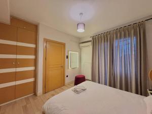 Taksim Square1BR Suite 04
