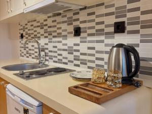Taksim Square1BR Suite 04