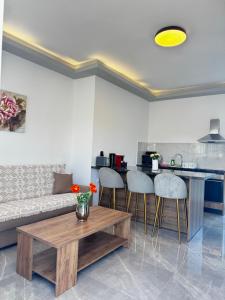 CARISSA SUITES a