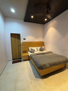 Meghdoot New Resort