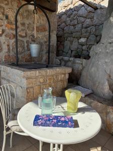 Private Stone House - Sea View - Peaceful Stay