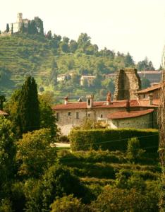 Penzion Castello di Cernusco Lombardone Cernusco Lombardone Itálie