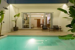 Montana Villa Tropical 2BR Escape Balangan