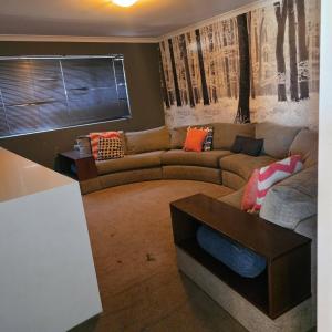 Spacious 4-Bedroom House Rental in Baldivis, Australia