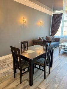 Arcadia Hills Residence -2-Bedroom - Private Parking