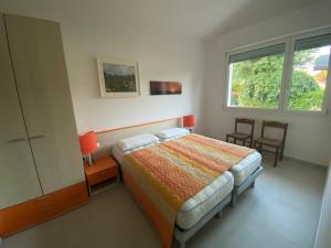 Charming villa fully loaded with fenced garden