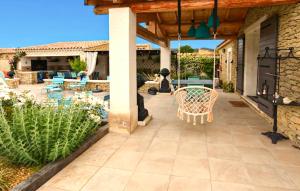 Lovely Home In Gordes