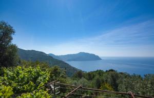 Cozy Home In Pieve Ligure With Wifi