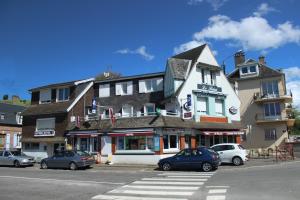 Hotels Hotel le Relais : Chambre Double avec Terrasse et Toilettes Communes