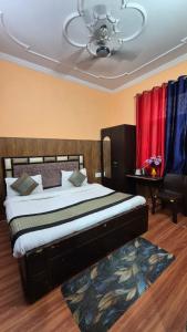 Hotel Prince Residency Near Mayapuri Metro