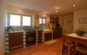 2 Bedroom Awesome Home In Pietralunga
