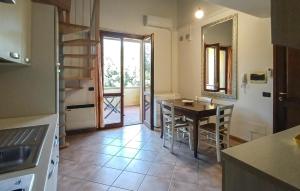 Lovely Apartment In Montescudaio With Wifi