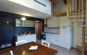 Lovely Apartment In Montescudaio With Wifi
