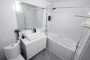 Spacious Central 2BR for 9 Guests in City centre