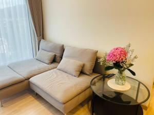 2 Bdr Mountain and Lake view