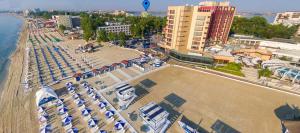 Vila Sophia 2 Mamaia, apartament cu piscina si vedere catre lac