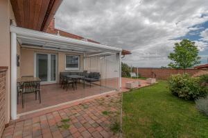 Suchohrdelská VILLA u vinařství LAHOFER - RD NOVOSTAVBA v Suchohrdly u Znojma - 2 - 10 osob, 2 apartments
