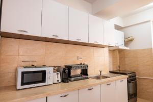 Summerland Lake View Apartament