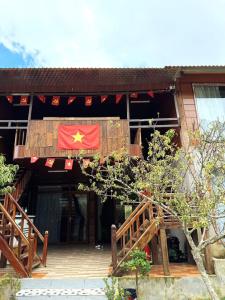NHÀ CHẤU HOMESTAY - Trung tâm Tà Xùa