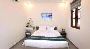 Rova Hotel - Ven Sunset Town