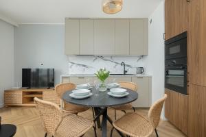 Szczecin Bronowicka Harmony Apartment by BookingHost