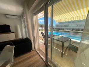 Apartamiento Piscina Vista al Mar - Holiday Center Roses