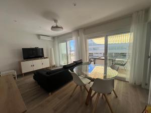 Apartamiento Piscina Vista al Mar - Holiday Center Roses