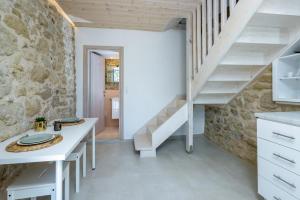 Bastakis Studio Gold
