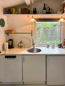 Classic Timber Cottage Close To Forest And Beach
