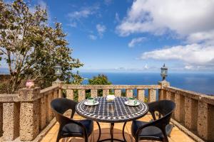 Acogedora casa con vistas al mar by CABANA Rentals