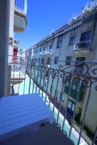Cosy 2BR Apartment in Gozo with Pool Access & Balcony - Close to Gozo Ferry