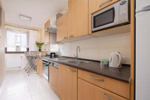 Grzegórzecka Family Apartments with Balcony & Parking Cracow by Noclegi Renters
