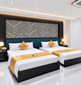 Love Luxury Hotel Bà Điểm