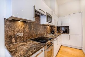 Tiny Apartment in Marylebone