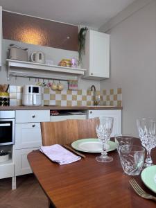 Appartement T2 pop rétro 70s, hypercentre