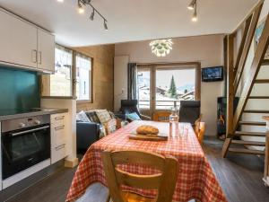 Charmant appartement 3*, proche pistes, poêle à bois, garage, WIFI - FR-1-304-152