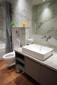 Aura Homes Aristo Grand- Golf Course Road