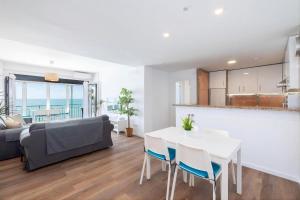 Olimpo BeachFront and Pool Apartment