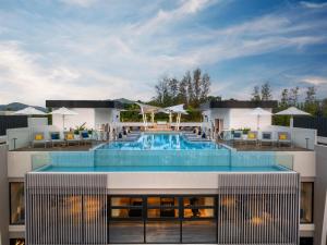 Radisson Blu Resort, Phuket Mai Khao Beach
