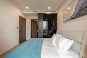Lumiere Riverside Grand Signature Collection