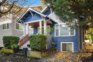 119 - Historic Gem in the U District