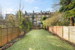 Hidden Gem 15 mins to London Bridge slps 6